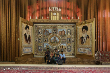 ایرانِ ما؛ تبریز تابستانی/ موزه فرش و قالی دستباف در برج ساعت