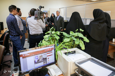 بازدید سخنگوی دولت از باشگاه خبرنگاران