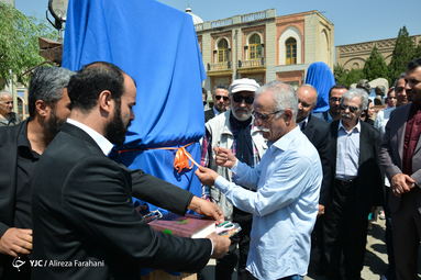 رونمایی از سردیس هنرمندان