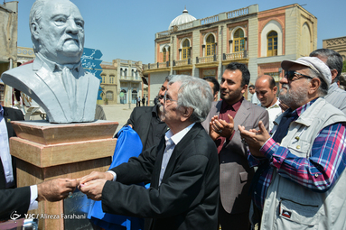 رونمایی از سردیس هنرمندان