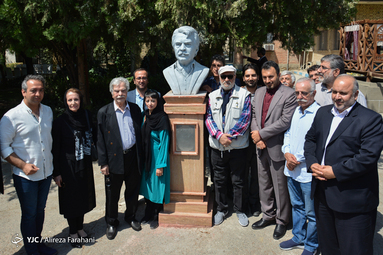 رونمایی از سردیس هنرمندان
