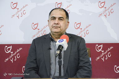 بازید محمد خدادی معاون مطبوعاتی وزیر ارشاد از باشگاه خبرنگاران