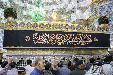 آیین سیاهپوش کردن حرم حضرت معصومه(س)