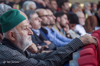 تجلیل از پیرغلامان و خادمان حسینی استان یزد