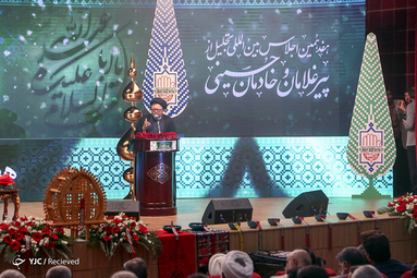 تجلیل از پیرغلامان و خادمان حسینی استان یزد