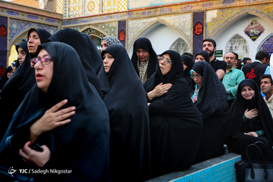 آئین تعویض و اهتزاز پرچم متبرک گنبد حرم امام حسین(ع) بر فراز بارگاه سیدالکریم حضرت عبدالعظیم الحسنی (ع)