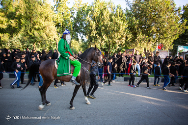 ورود نمادین کاروان امام حسین(ع) به دشت کربلا