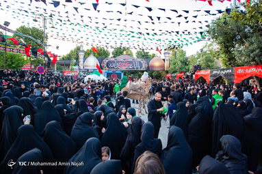 ورود نمادین کاروان امام حسین(ع) به دشت کربلا