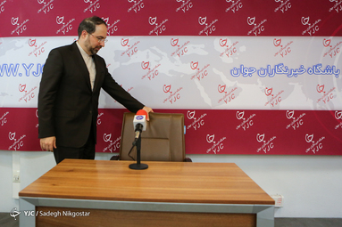 بازدید سخنگوی وزارت کشور از باشگاه خبرنگاران