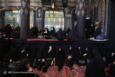 عزاداری ایام محرم در حسینیه سادات اخوی