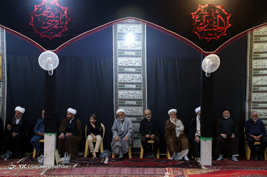 هیئت ما / عزاداری روز پنجم محرم در دفتر مراجع تقلید آیت الله مکارم شیرازی، آیت الله نوری همدانی، آیت الله صافی گلپایگانی و آیت الله بروجردی