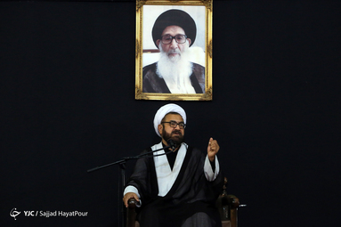 هیئت ما / عزاداری روز پنجم محرم در دفتر مراجع تقلید آیت الله مکارم شیرازی، آیت الله نوری همدانی، آیت الله صافی گلپایگانی و آیت الله بروجردی