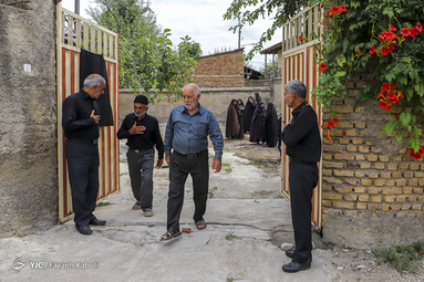 هیئت ما/ روضه خوانی در خانه دَده (دده در گویش محلی یعنی خواهر)