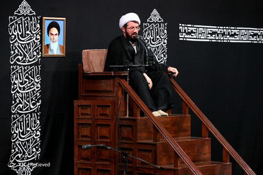 عزاداری شب تاسوعا در حسینیه امام خمینی(ره)