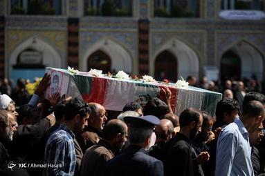 پیکر شهید محسن مهاجر قوچانی پس از ۳۷ سال شناسایی و در مشهد تشییع شد