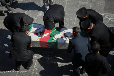 پیکر شهید محسن مهاجر قوچانی پس از ۳۷ سال شناسایی و در مشهد تشییع شد