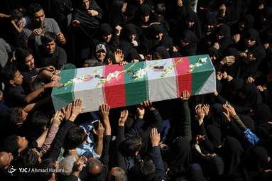 پیکر شهید محسن مهاجر قوچانی پس از ۳۷ سال شناسایی و در مشهد تشییع شد