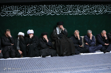 دومین شب عزاداری محرم در حسینیه امام خمینی(ره)