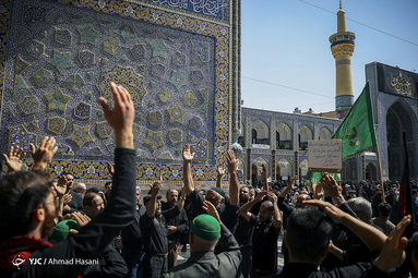 عزاداری تاسوعای حسینی در حرم مطهر رضوی