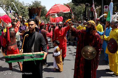 آیین خیمه سوزان ظهر عاشورا در شیراز