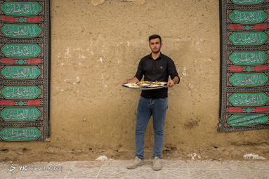نسل عاشورایی امام عشق