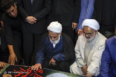 تشییع پیکر مرحوم اسد الله عسگراولادی