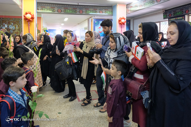 مراسم «جشن شکوفه‌ها» با حضور وزیر آموزش و پرورش