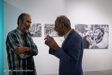 رونمایی از کتاب مصور عکاسان جنگ، ساسان مویدی