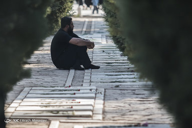 غبار روبی گلزار شهدا