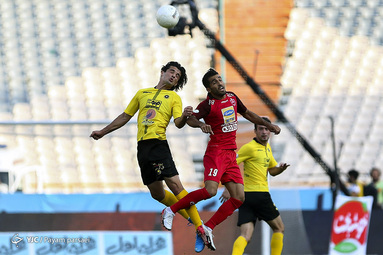 لیگ برتر فوتبال/ پرسپولیس ۰ - سپاهان ۲
