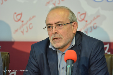 مهدی امیری اصفهانی معاون سیاسی و امنیتی دادستان کل کشور در نشست تخصصی «بررسی مسئولیت حقوقی و اجتماعی رسانه‌ها در قبال نشر اکاذیب»