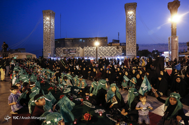 بزرگترین سفره نذری حضرت رقیه (سدر میدان امام حسین (ع) تهران 