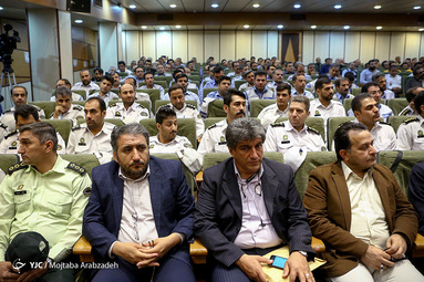 همایش تجلیل از نمونه‌های ترافیکی
