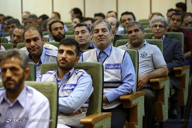 همایش تجلیل از نمونه‌های ترافیکی