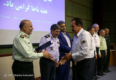 همایش تجلیل از نمونه‌های ترافیکی