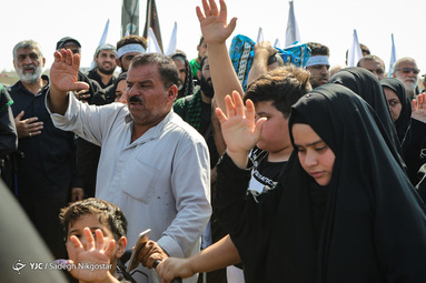 اولین سلام/ روایتی از اولین سلام و نگاه بر گنبد بارگاه مطهر سیدالشهدا و علمدار کربلا در روی پل میثم تمار