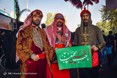 حُب الحسین یجمعنا/ حاشیه‌ای بر پیاده روی جاماندگان اربعین حسینی در تهران