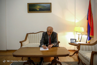 گفتگو با سفیر ارمنستان