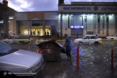 بارش شدید باران و طوفان در اهواز