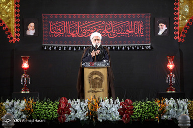 خطبه خوانی شب شهادت امام رضا (ع) در حرم مطهر رضوی