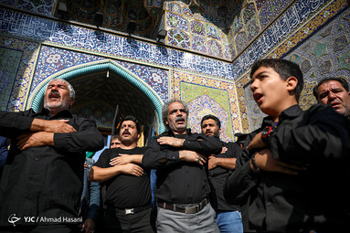 عزاداری روز شهادت امام رضا (علیه السلام) در حرم مطهر رضوی