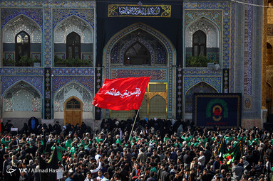 عزاداری روز شهادت امام رضا (علیه السلام) در حرم مطهر رضوی
