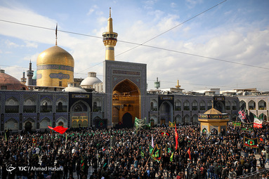 عزاداری روز شهادت امام رضا (علیه السلام) در حرم مطهر رضوی