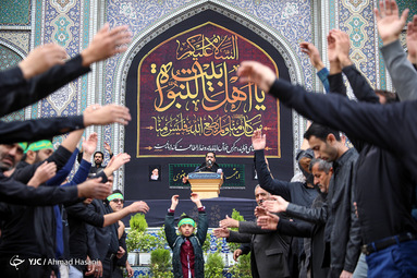 عزاداری روز شهادت امام رضا (علیه السلام) در حرم مطهر رضوی