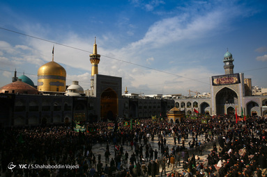عزاداری روز شهادت امام رضا (علیه السلام) در حرم مطهر رضوی