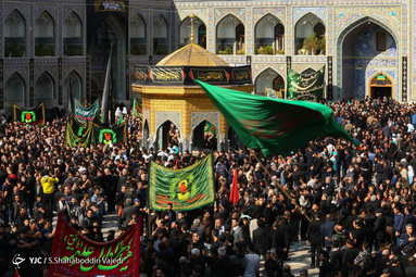 عزاداری روز شهادت امام رضا (علیه السلام) در حرم مطهر رضوی