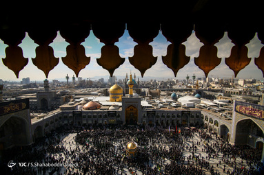 عزاداری روز شهادت امام رضا (علیه السلام) در حرم مطهر رضوی