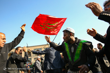 عزاداری روز شهادت امام رضا (علیه السلام) در حرم مطهر رضوی