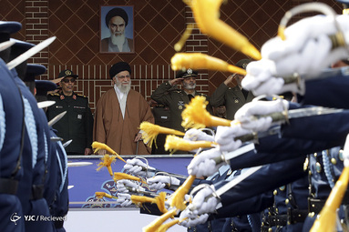 مراسم دانش‌آموختگی دانشجویان دانشگاه‌های افسری ارتش با حضور رهبر انقلاب