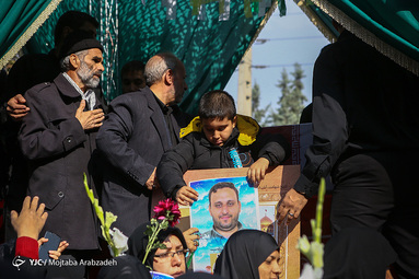 مراسم تشییع شهید مدافع حرم حامد سلطانی